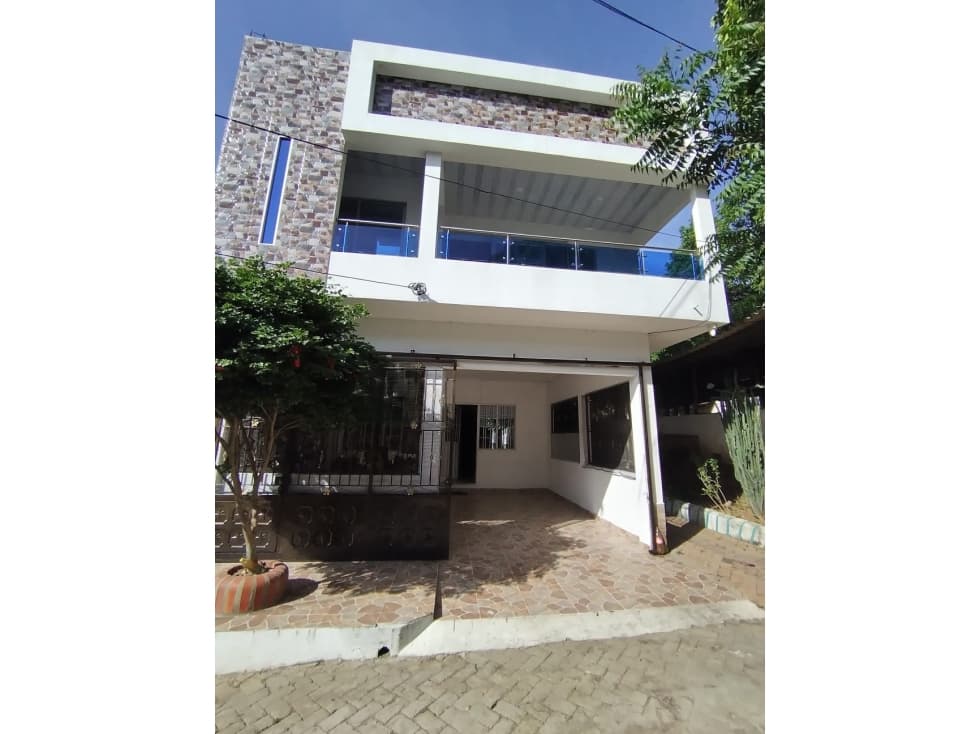 CASA A LA VENTA SECTOR EN LOS PATIOS SECTOR KM8 — foto 1