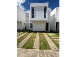 CASA A LA VENTA CONJUNTO PRADOS DEL ESTE
