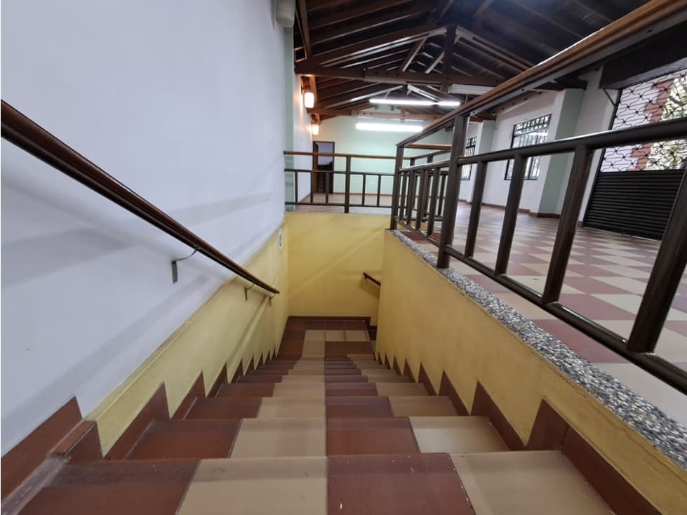 LOCAL EN VENTA/ARRIENDO EN ENVIGADO CENTRAL — foto 2