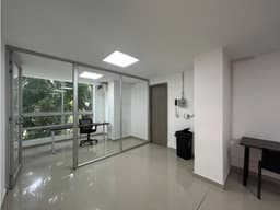 PARA ARRIENDO OFICINA EN EL ESTADIO 40 M2