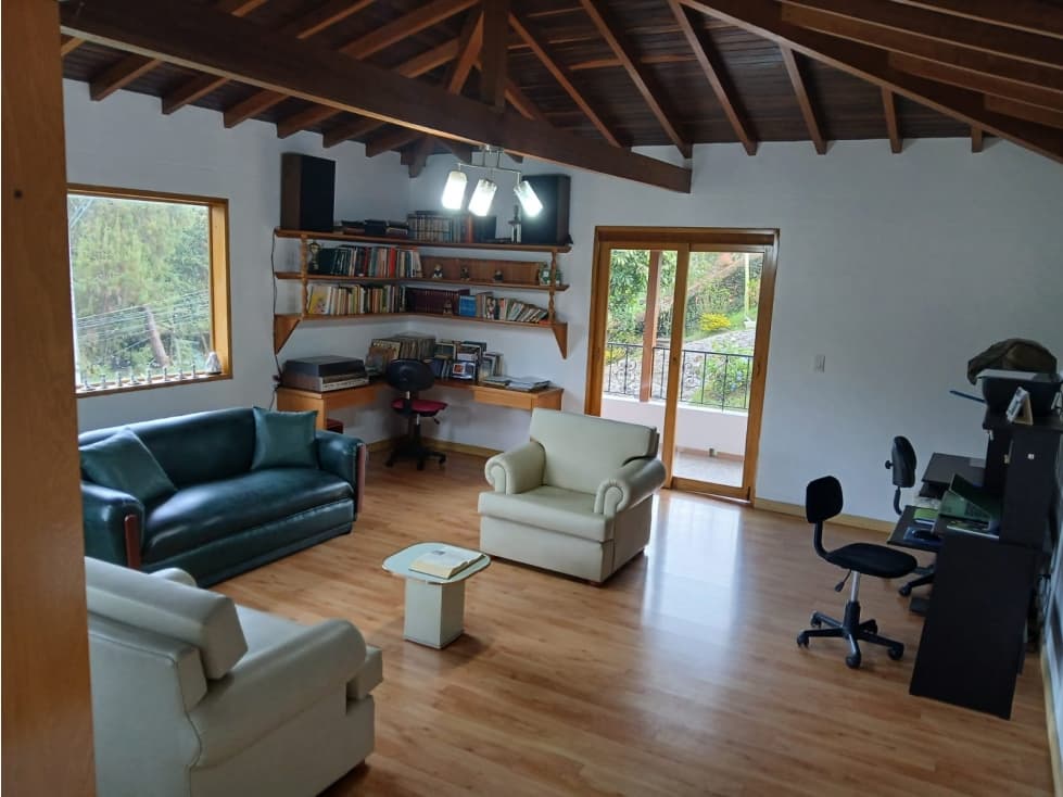 VENTA DE CASA EN LOMA DEL ESCOBERO — foto 2