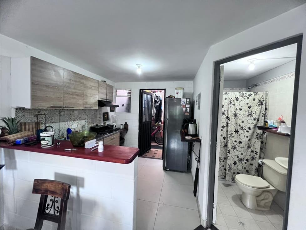 VENTA DE CASA EN UNIDAD ABIERTA EN LA CEJA — foto 6