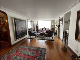 SE VENDE APARTAMENTO EN SAN PATRICIO 185m2