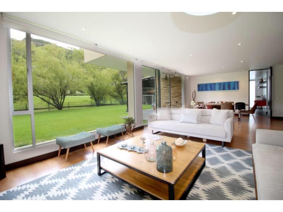 ESPECTACULAR CASA EN VENTA EN APOSENTOS 480 m² — foto 3