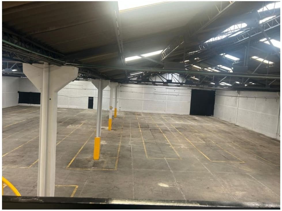VENTA DE BODEGA EN PUENTE ARANDA — foto 1