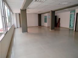 OFICINA 100 M2 EN ARRIENDO - SECTOR EL LAGO