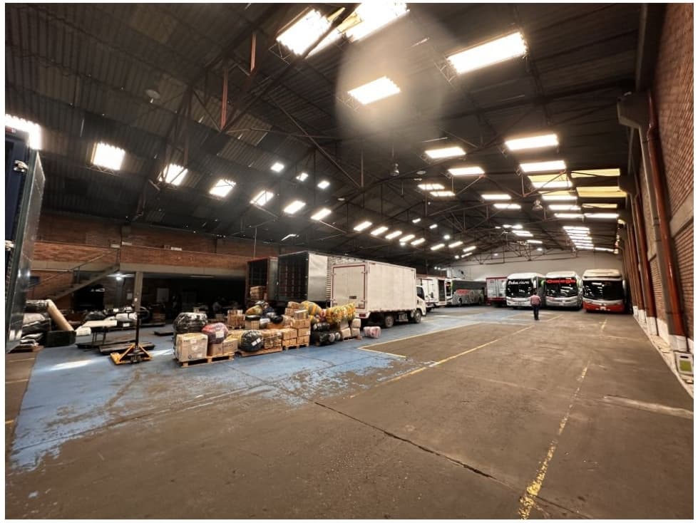 BODEGA DE 1.500 M² EN VENTA, SECTOR INDUSTRIAL DE PUENTE ARANDA — foto 4