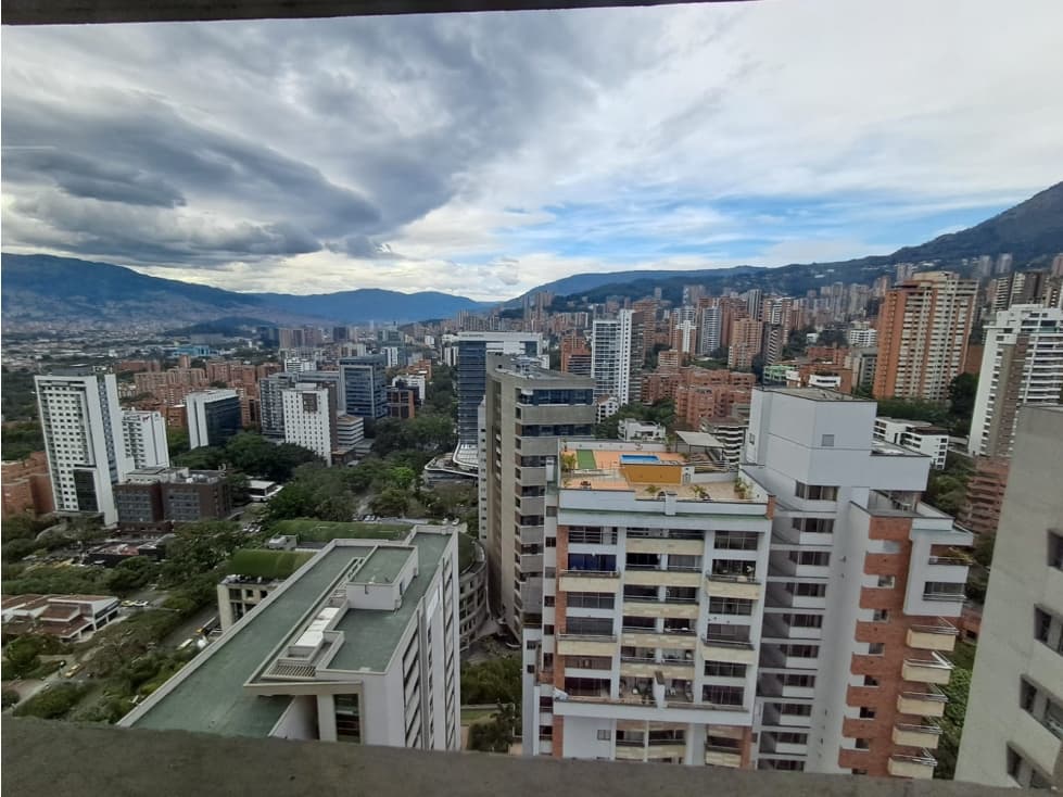 Oficina en arriendo en milla de oro poblado — foto 5