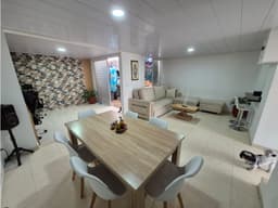 CASA EN VENTA AMPLIADA EN UNIDAD LA CALLEJA, POPAYÁN