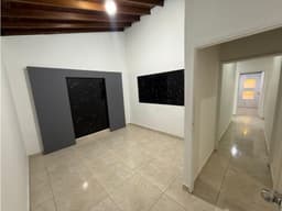 CASA COMERCIAL PARA ARRIENDO CERCA A SANTA GEMA