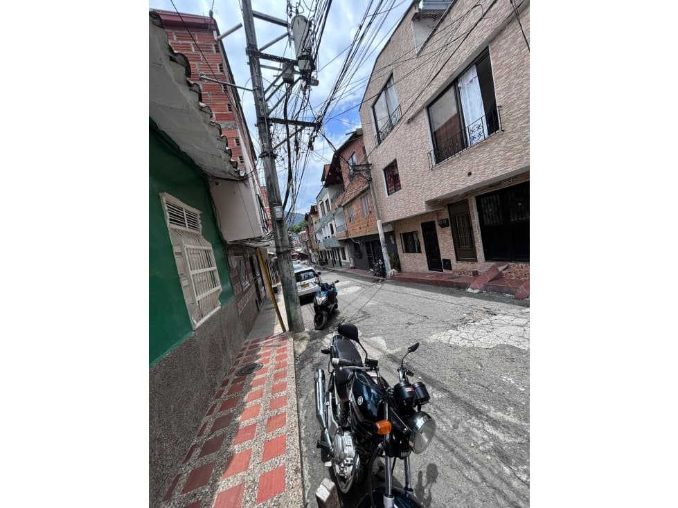 CASA LOTE EN VENTA - OBRA 2000 (IDEAL PARA CONSTRUCCION) — foto 2