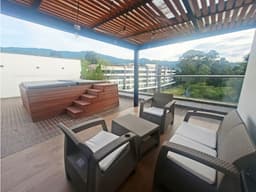 Apartamento dúplex en arriendo amoblado y sin amoblar Envigado Jacuzzi