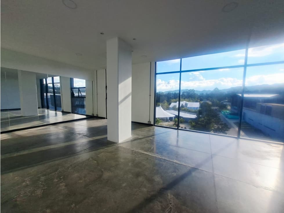 OFICINA EN ARRIENDO LLANOGRANDE — foto 1