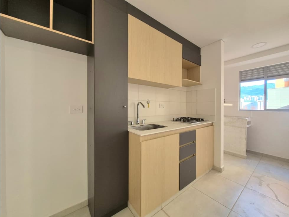Venta apartamento 56,65m2 con parqueadero y cuarto útil, Itagüí — foto 4