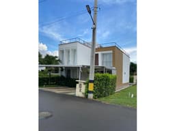VENDO CASA SANTA FE DE ANTIOQUIA