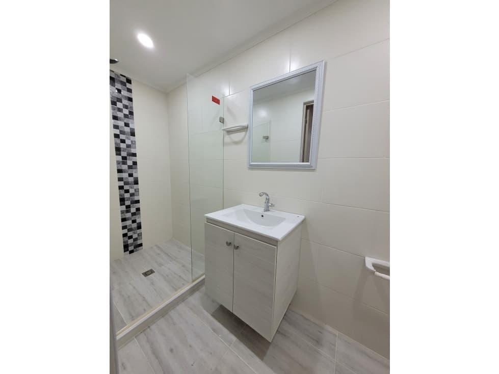 EDIFICIO DE 3 PISOS EN VENTA ALMERÍA — foto 6