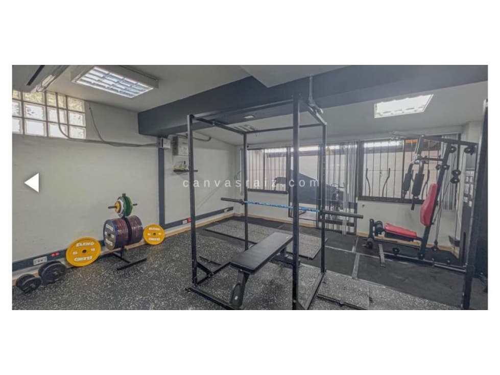 VENTA DE EDIFICIO DE USO MIXTO EN EL POBLADO — foto 2