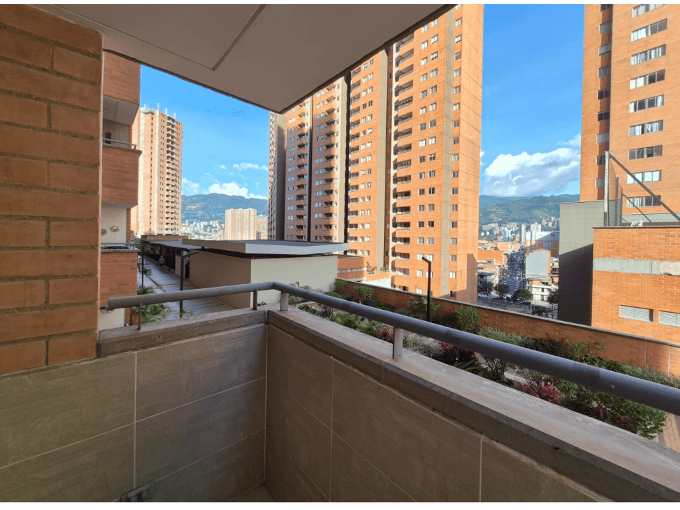 Venta apartamento 56,65m2 con parqueadero y cuarto útil, Itagüí — foto 6