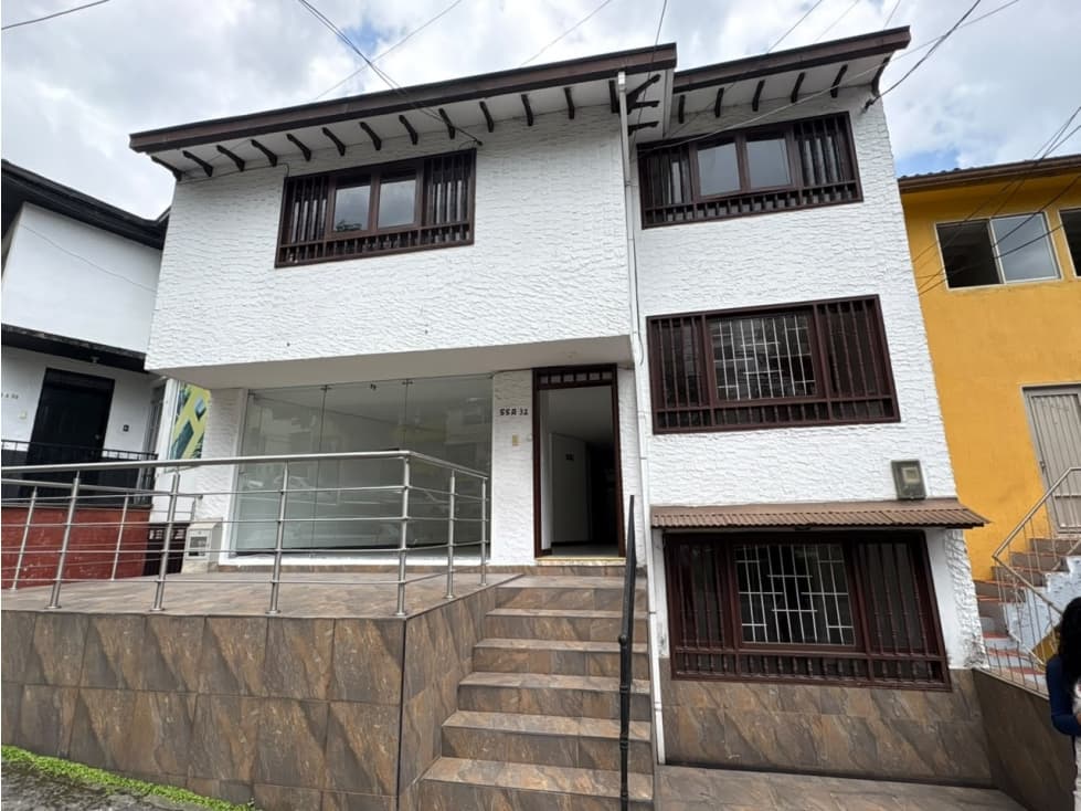 CASA EN BELEN CON 9 HAB — foto 1