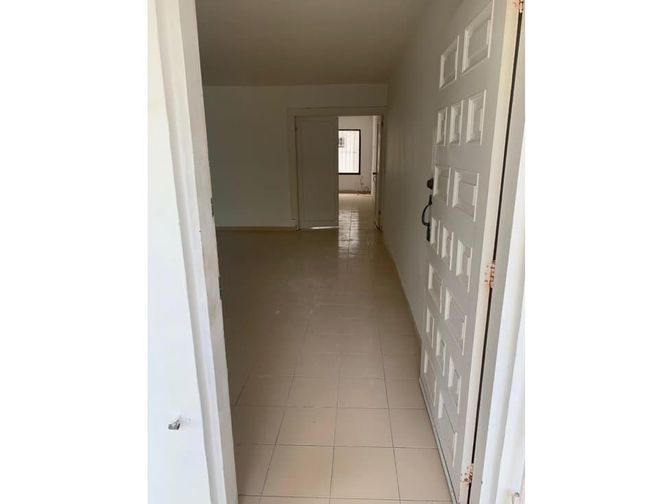 CASA DE 3 ALCOBAS PARA VENTA EN CASTILLOGRANDE — foto 3