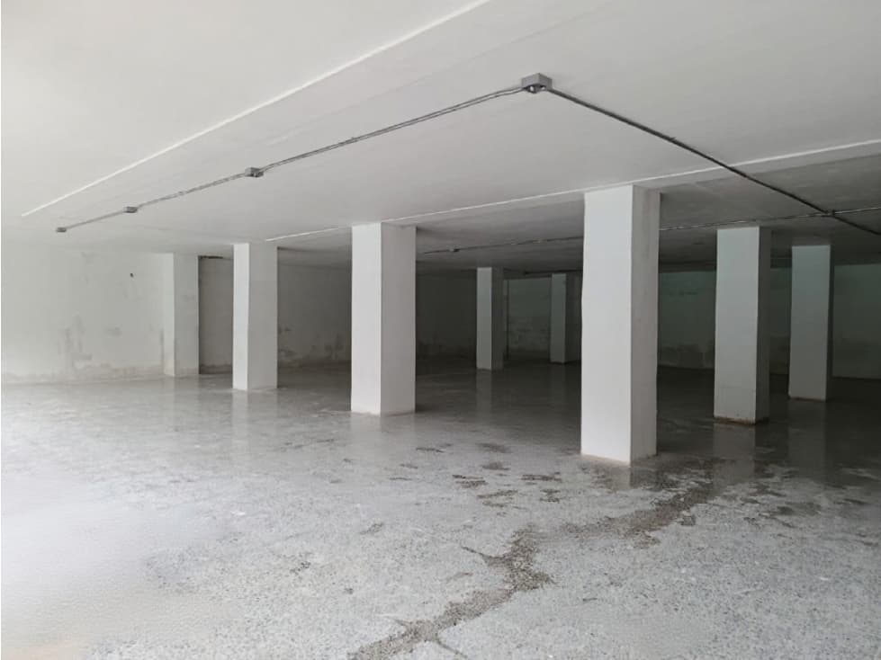 LOCAL COMERCIAL DE 650 M2 PARA VENTA EN EL CENTRO LA MATUNA — foto 1