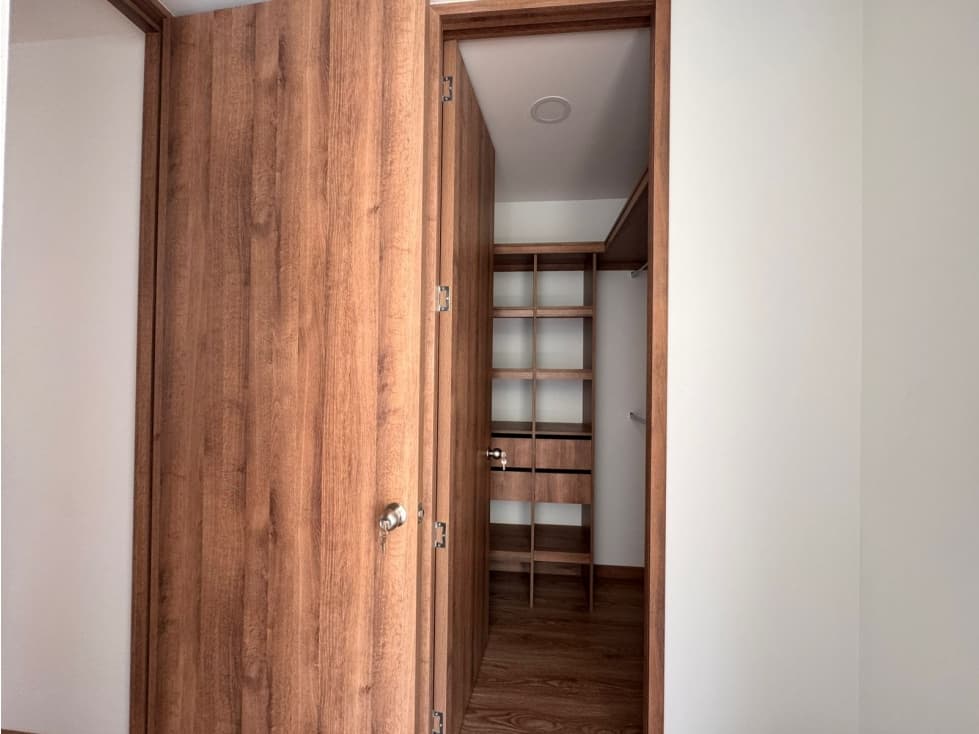 APARTAMENTO VENTA / ALTO DEL TRIANON — foto 5