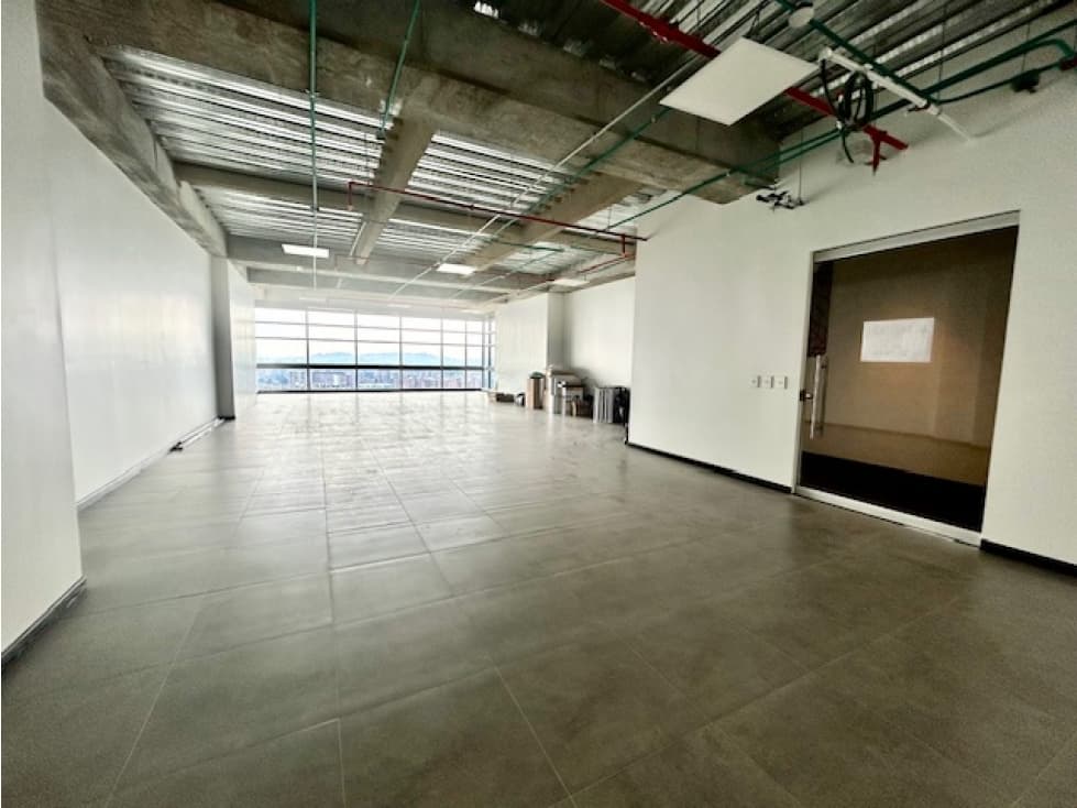 VENDO OFICINA EN NORTH POINT — foto 1