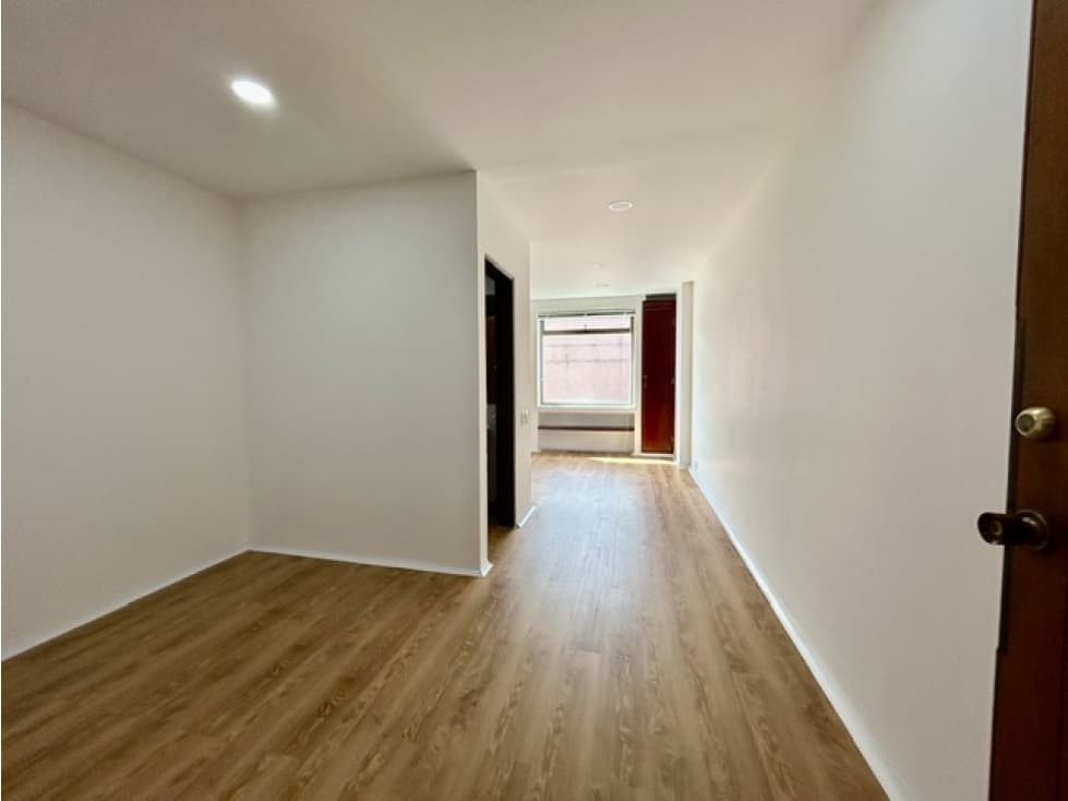 VENDO CONSULTORIO SECTOR REINA SOFIA — foto 2