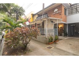 Casa Comercial en Arriendo Nutibara, Laureles