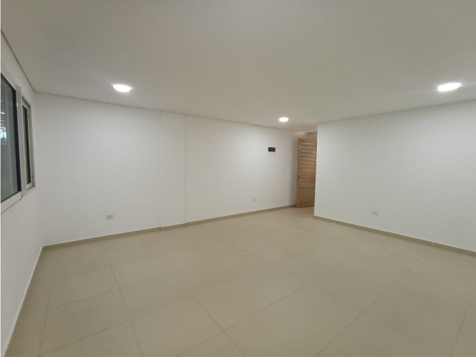 Oficina en Arriendo — foto 1