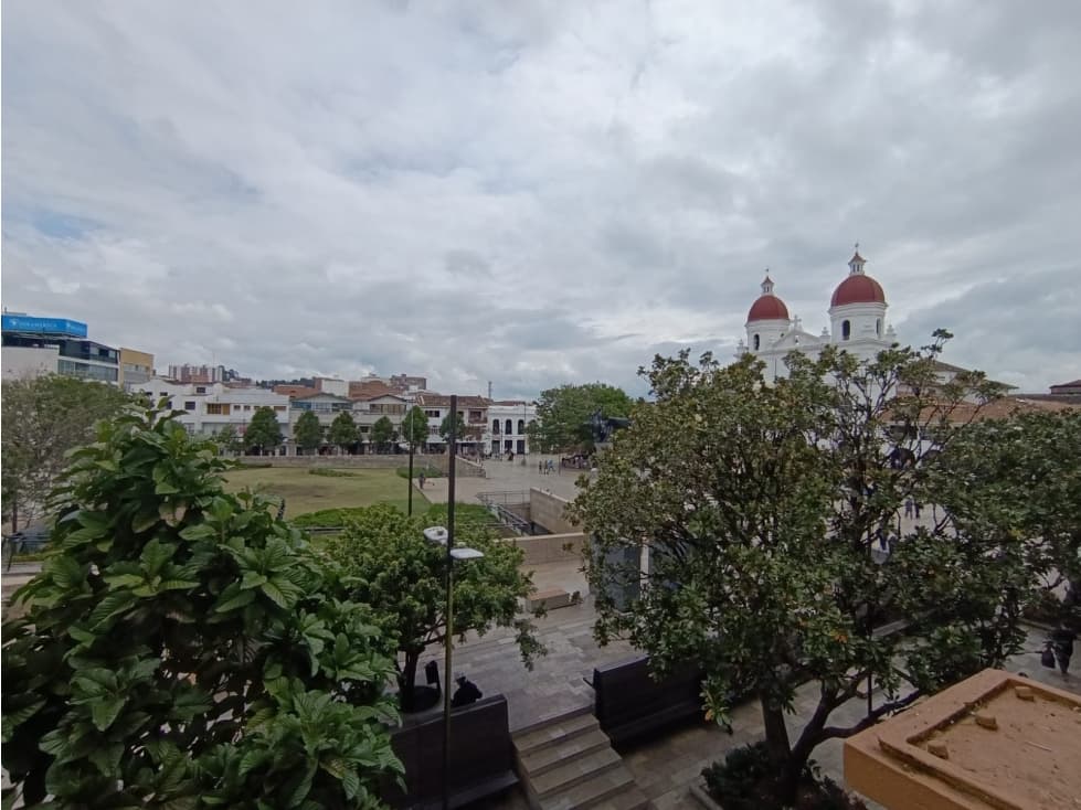 Oficina en Arriendo — foto 1