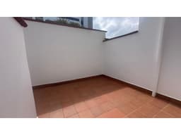 Casa en venta por la Clínica Somer