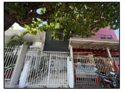 VENDO CASA CRESPO 3 PISOS