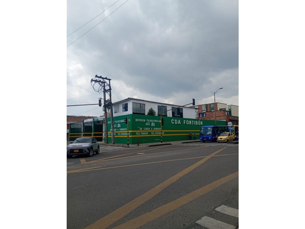 Se vende amplio lote en Fontibón — foto 2