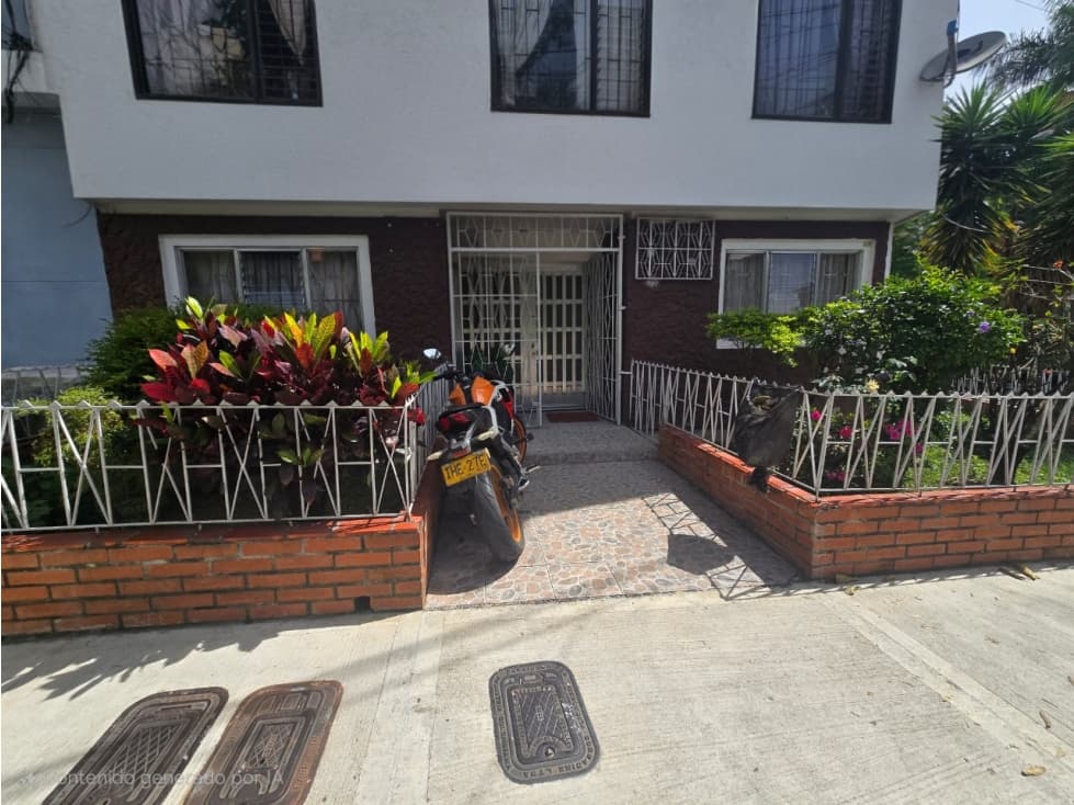 CASA EN VENTA LAURELES PRIMER NIVEL — foto 1
