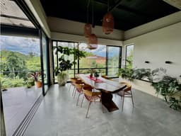 Casa campestre Pereira vía Armenia.Conjunto cerrado