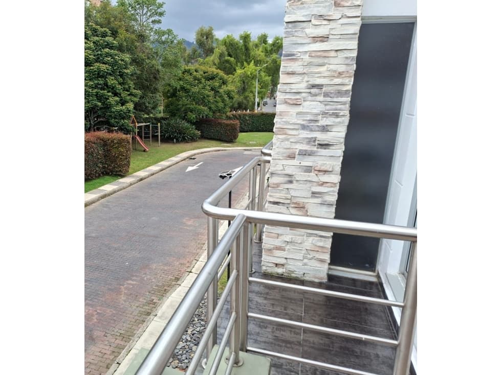 VENTA DE CASA EN LA CEJA CERCA AL CENTRO COMERCIAL VIVA — foto 5