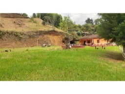 EN VENTA FINCA EN RIONEGRO