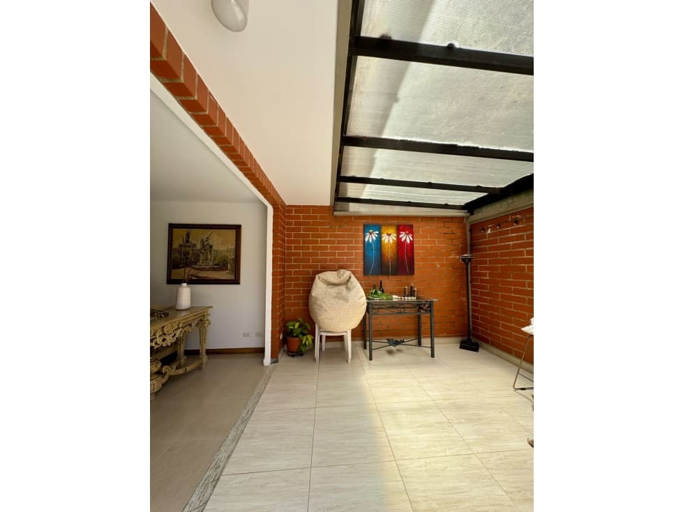 VENDO CASA DE 3 NIVELES SURAMERICA — foto 6