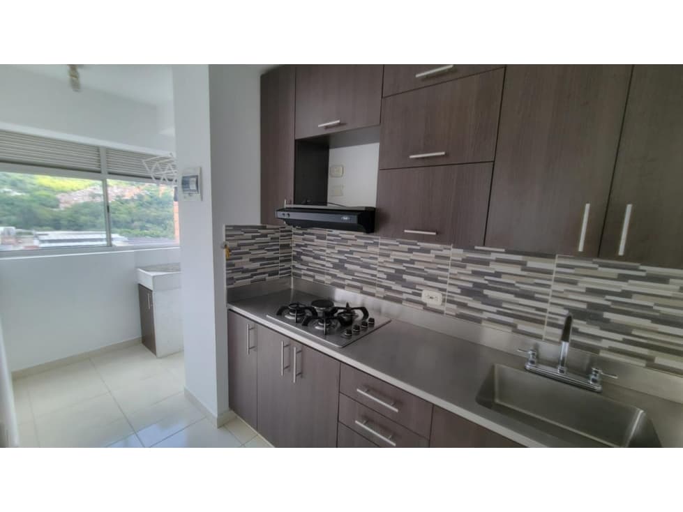 APARTAMENTO CON ACCESO DIRECTO A CENTRO COMERCIAL PLAZA ARRAYANES — foto 3