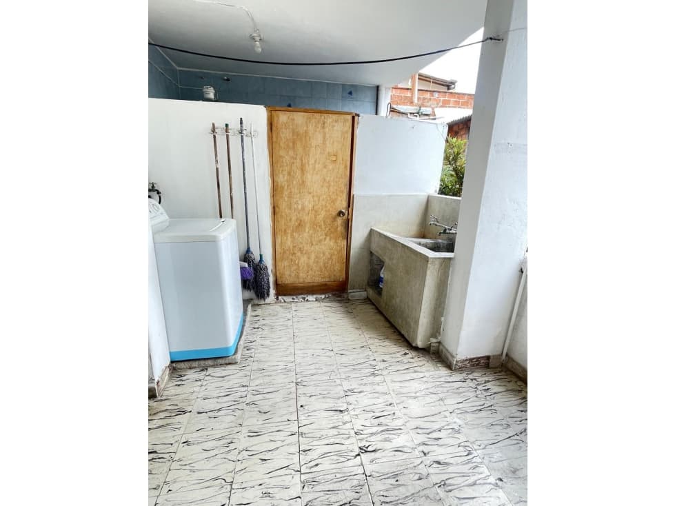 CASA EN VENTA LA ESTRELLA- CASA JARDIN — foto 5