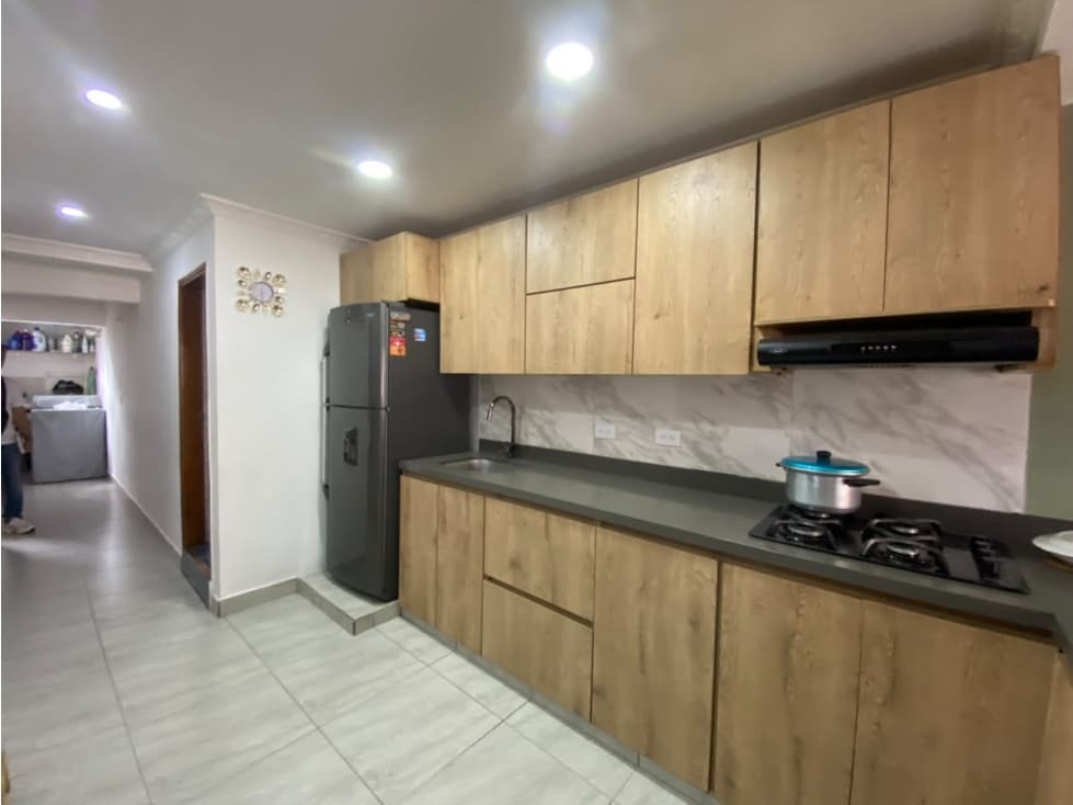 EN VENTA CASA - SECTOR PLANO DE SABANETA — foto 4