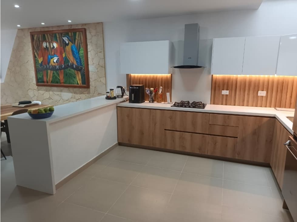 VENTA DE CASA EN LA CEJA CERCA AL CENTRO COMERCIAL VIVA — foto 3