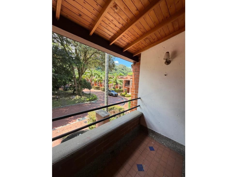 VENDO CASA UNIFAMILIAR ENVIGADO — foto 1