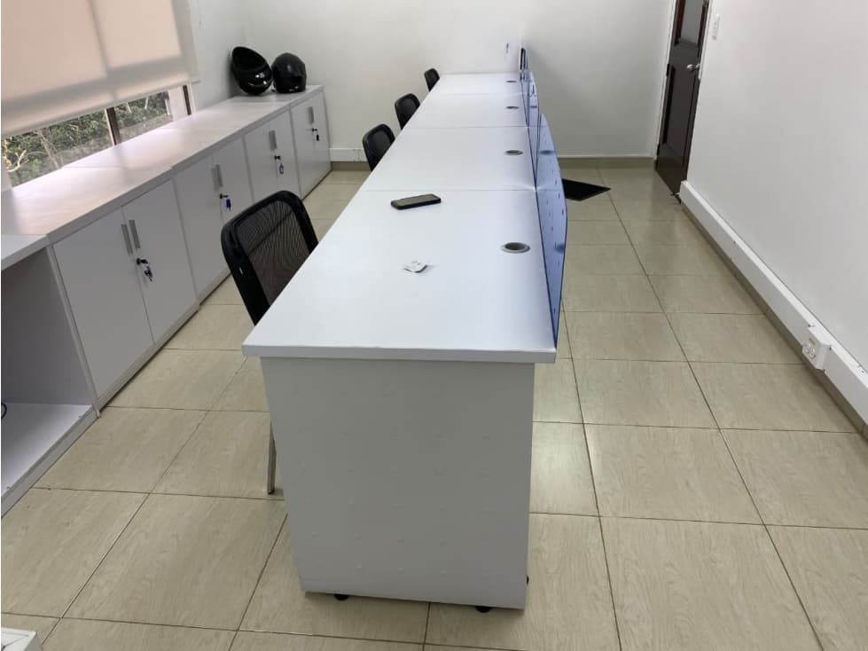 Venta de oficina amobalda en el Poblado — foto 2
