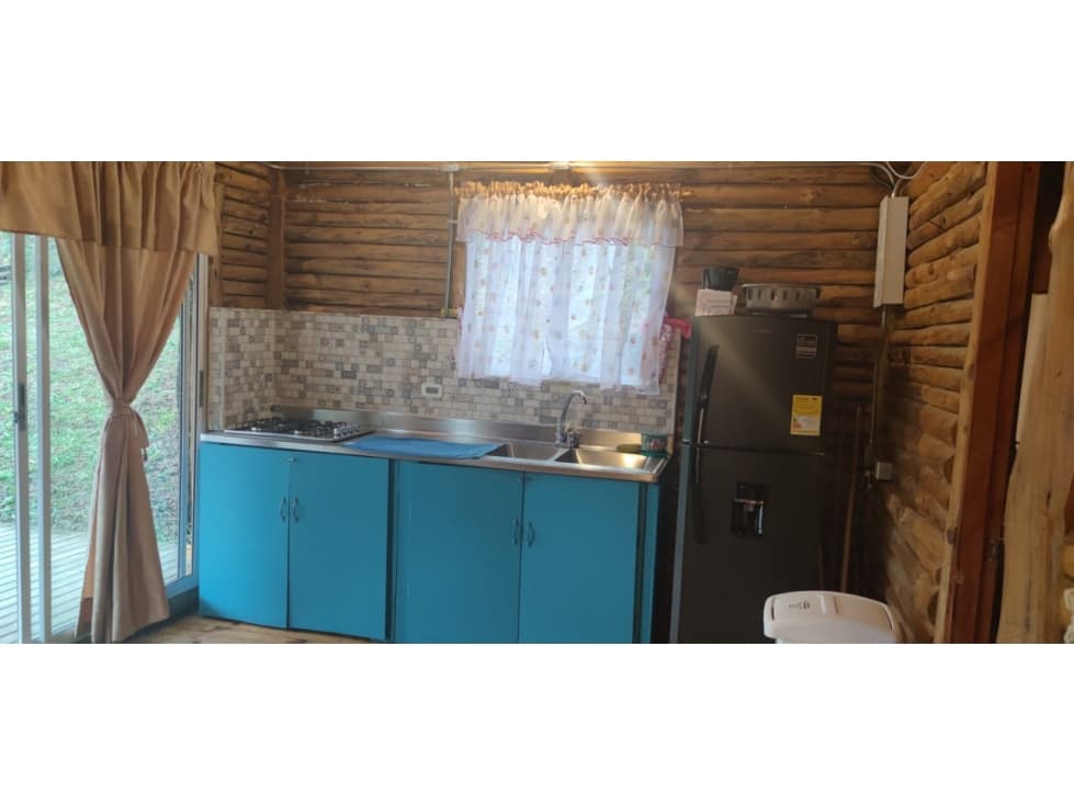 VENTA DE CABAÑA EN SANTA ELENA VEREDA BARRO BLANCO — foto 3