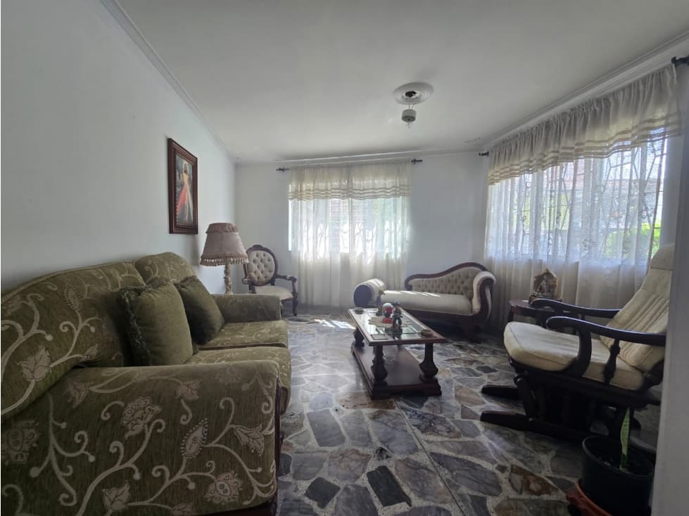 CASA EN VENTA LAURELES PRIMER NIVEL — foto 4