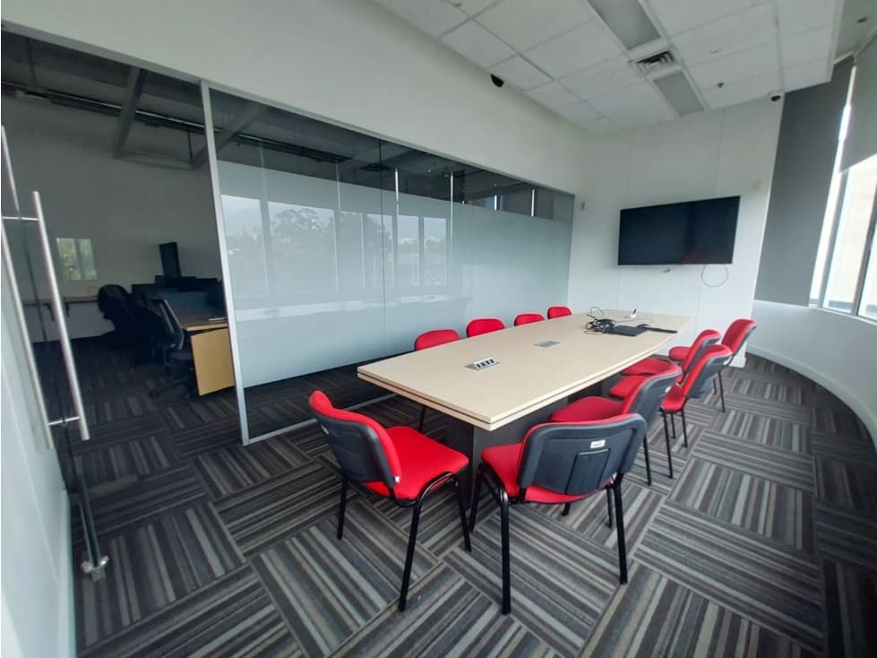 Oficina en venta/arriendo en Centro Ejecutivo Sabaneta — foto 5