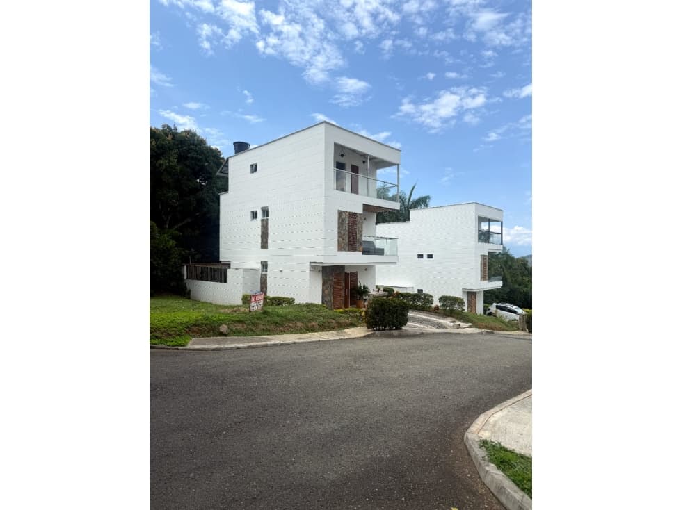 Venta De Casa En Condominio Sopetran — foto 2
