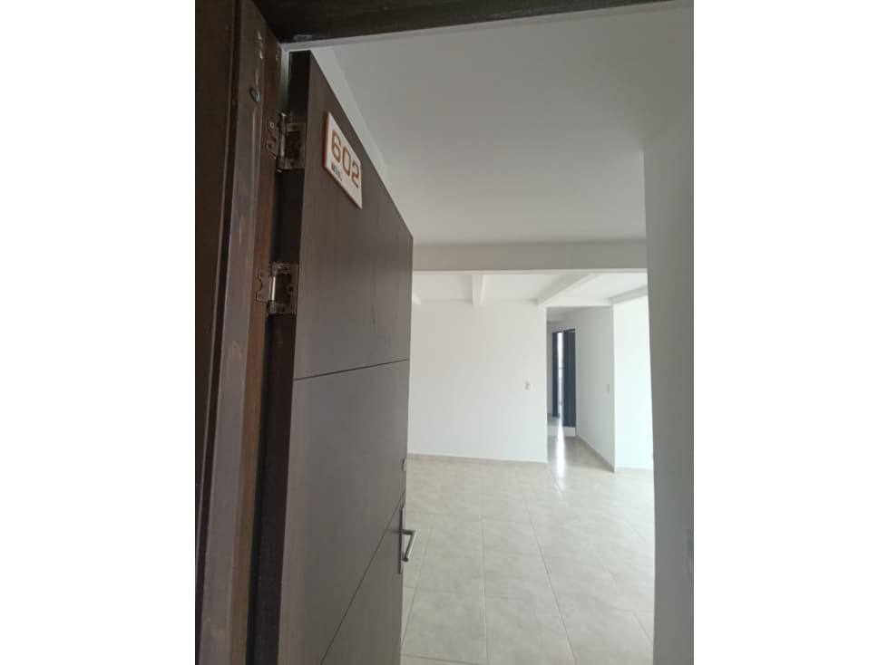 ARRIENDO APARTAMENTO EN EL SECTOR DE NAVARRA — foto 1